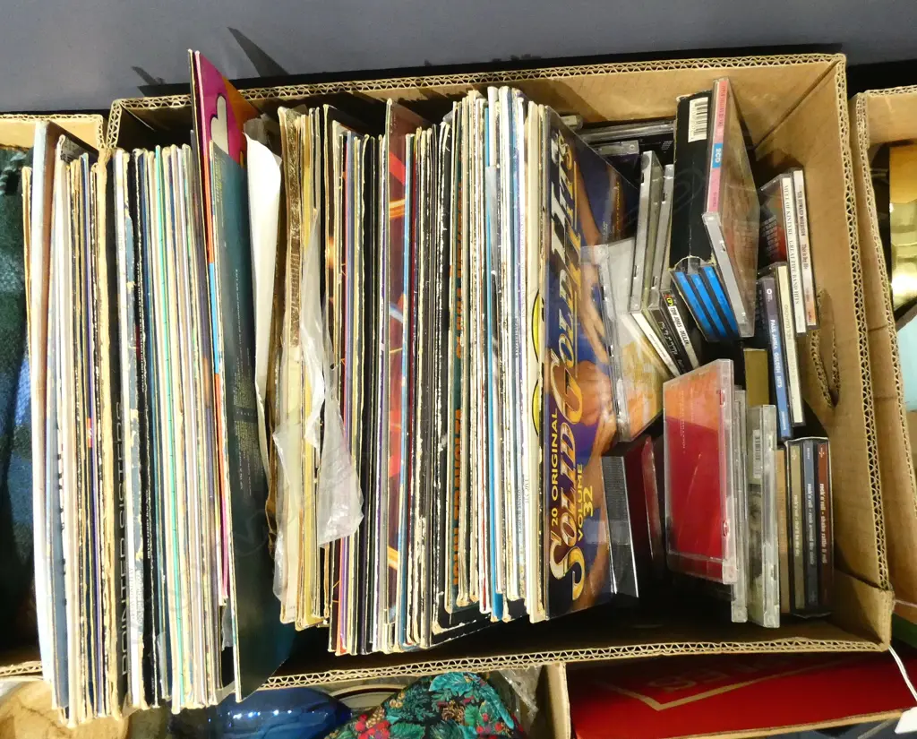 ASST. LP'S; THE BEST OF ABBA, LIONEL RICHIE, etc INCL. CD'S Image 1++