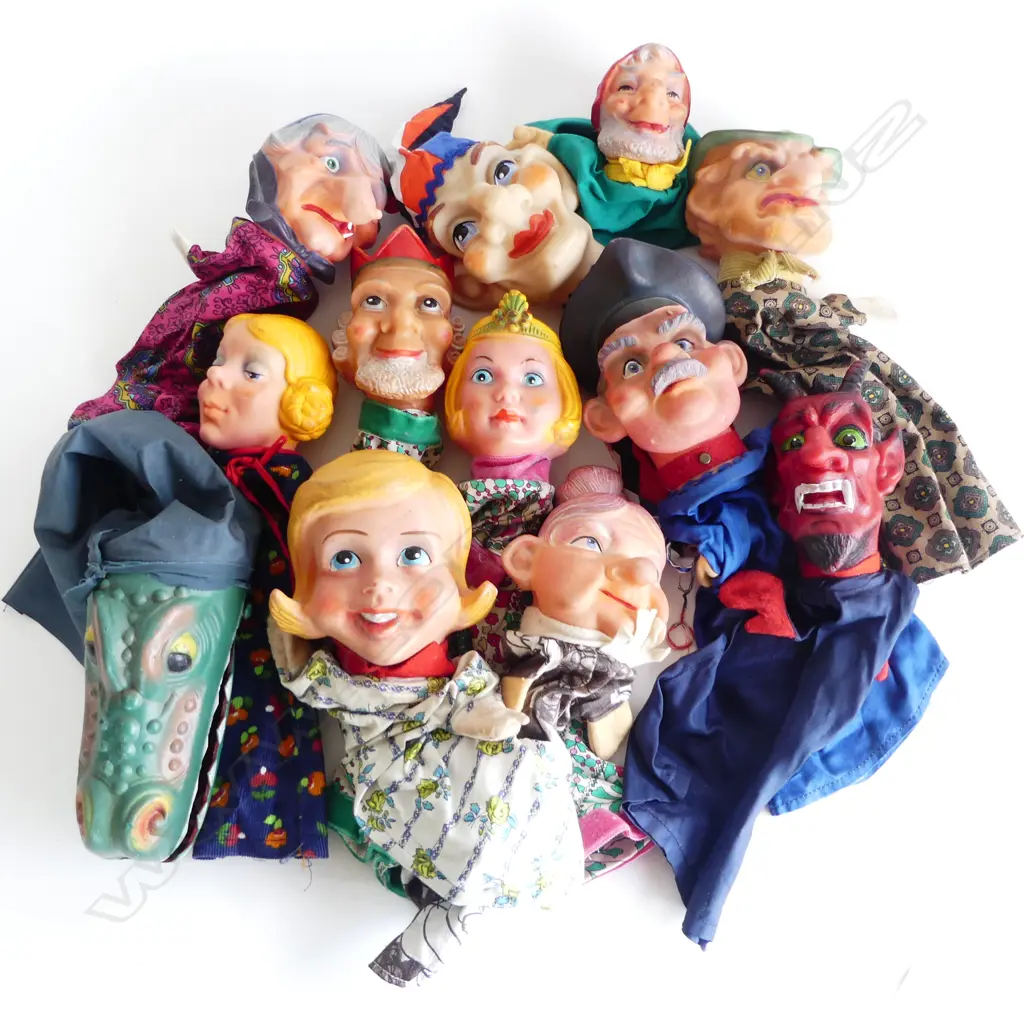 SET OF 1960S PUPPETS 12 DIFFERENT CHARACTERS Image 1++