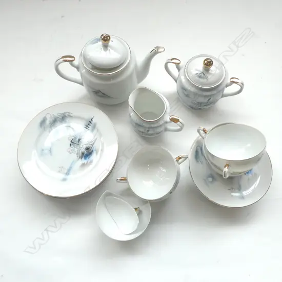 HAYASI FINE CHINA KUTANI PART TEA SERVICE (ONE CUP AF)