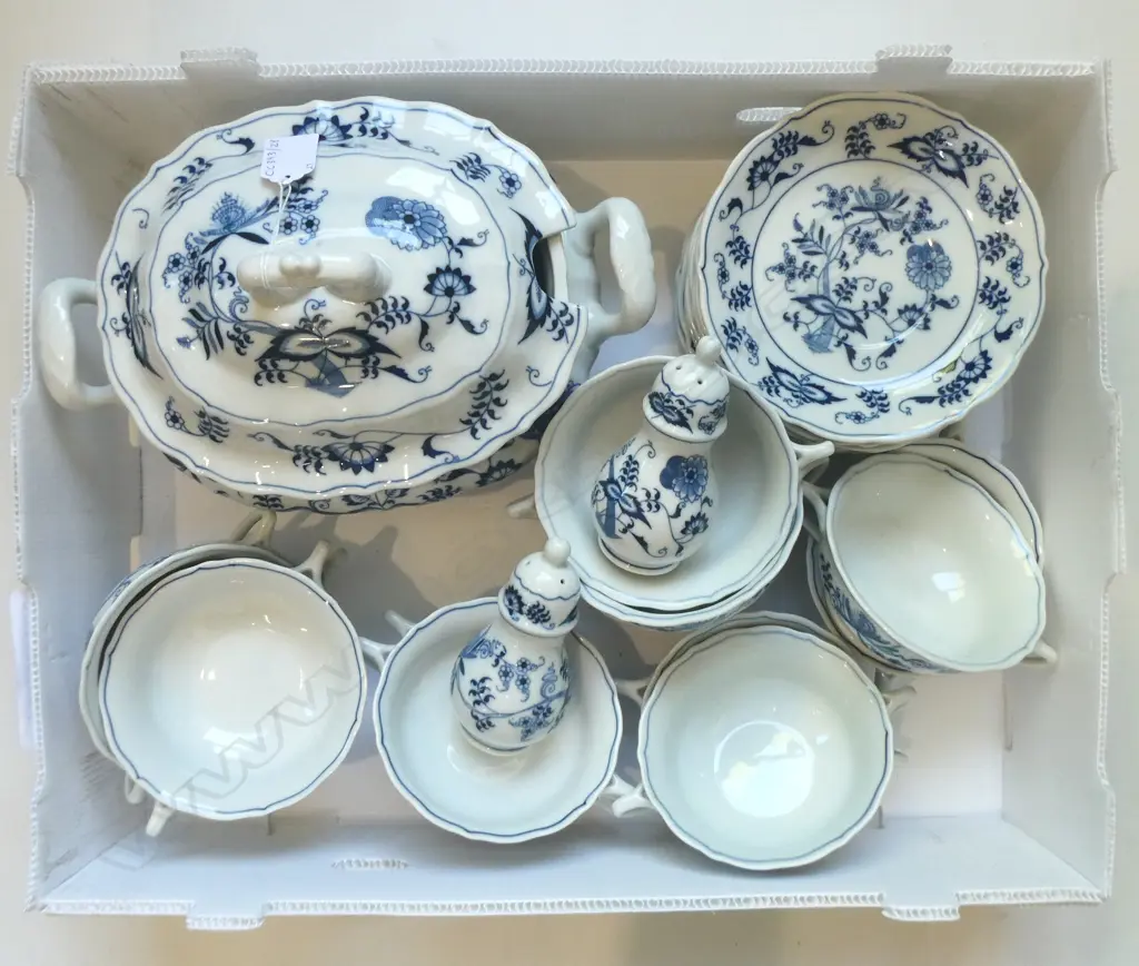 BLUE DANUBE 12 SOUP COUPES & 12 SAUCERS, SOUP TUREEN, SALT & PEPPER (EXCELLENT CONDITION) Image 1++