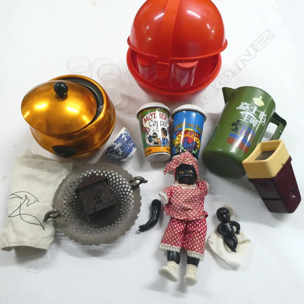 ASST. INCL. MID-C DESIGN PICNIC SET, CARLSBURG JUG, etc Image 1++