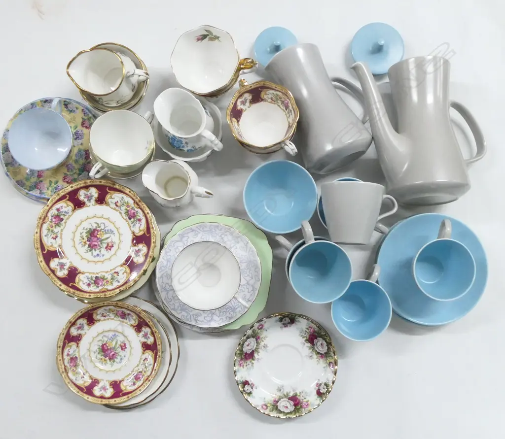 ASST. QUALITY CHINA INCL. POOLE, TRIOS INCL. SHELLEY ETC Image 1++