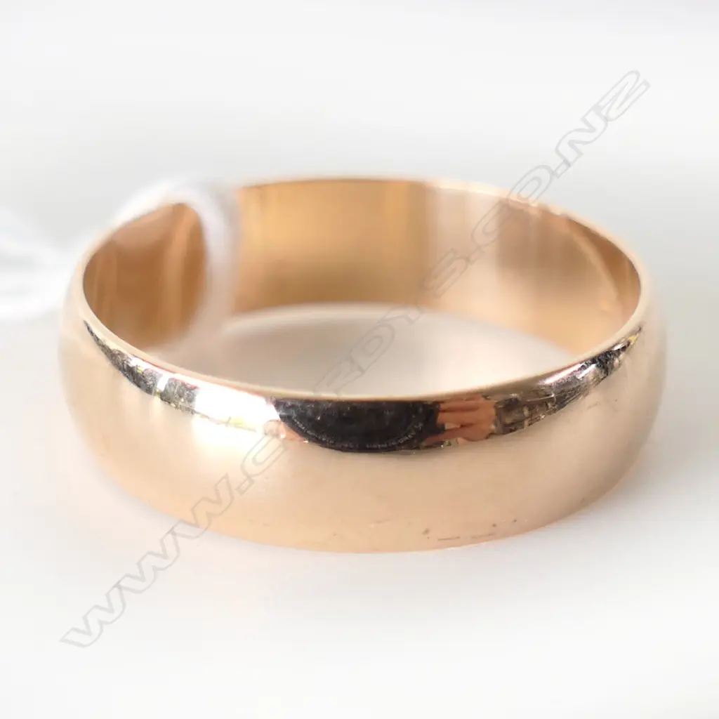 9CT WEDDER 4.0gms SIZE V Image 1++