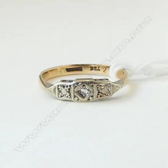 1920's/30's 9ct GOLD & SOLITAIRE DIAMOND RING 1.42gms SIZE J