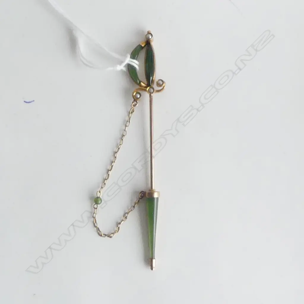 Edwardian 9ct YELLOW GOLD & POUNAMU SWORD BROOCH seed pearl highlights 4gms Image 1++