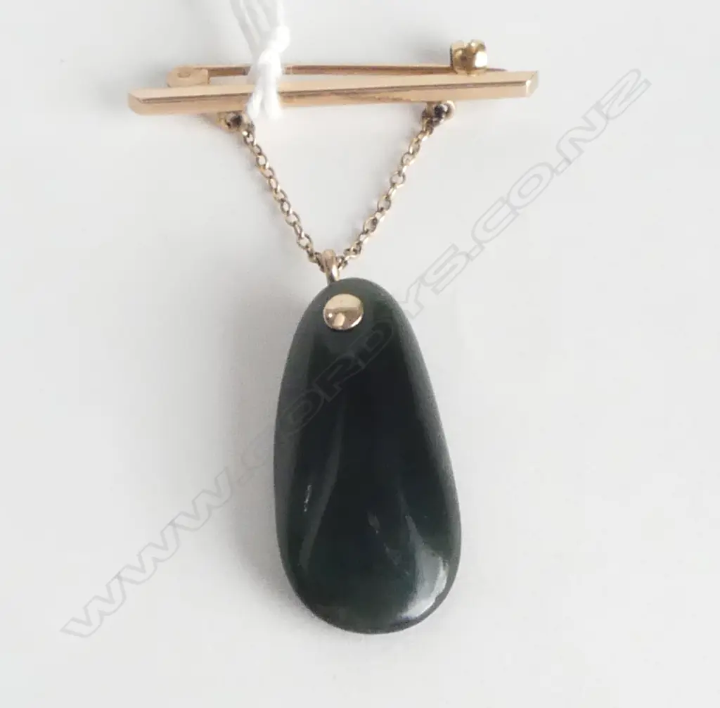 EARLY 20thC 9ct ROSE GOLD & POUNAMU (Bowenite) POLISHED PEBBLE BROOCH gold 2.7gms Image 1++
