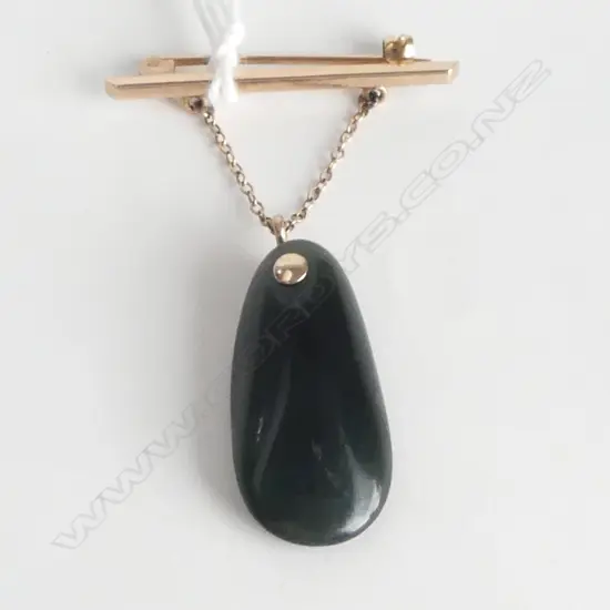 EARLY 20thC 9ct ROSE GOLD & POUNAMU (Bowenite) POLISHED PEBBLE BROOCH gold 2.7gms