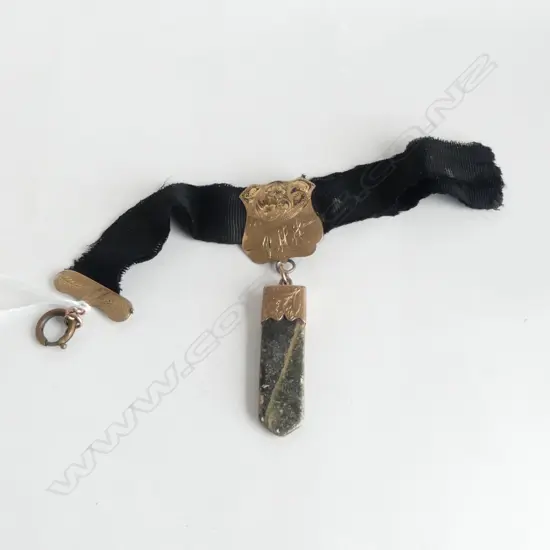 EDWARDIAN 9ct GOLD & POUNAMU PENDANT FOB w black silk ribbon. Slightly distressed 12gms total