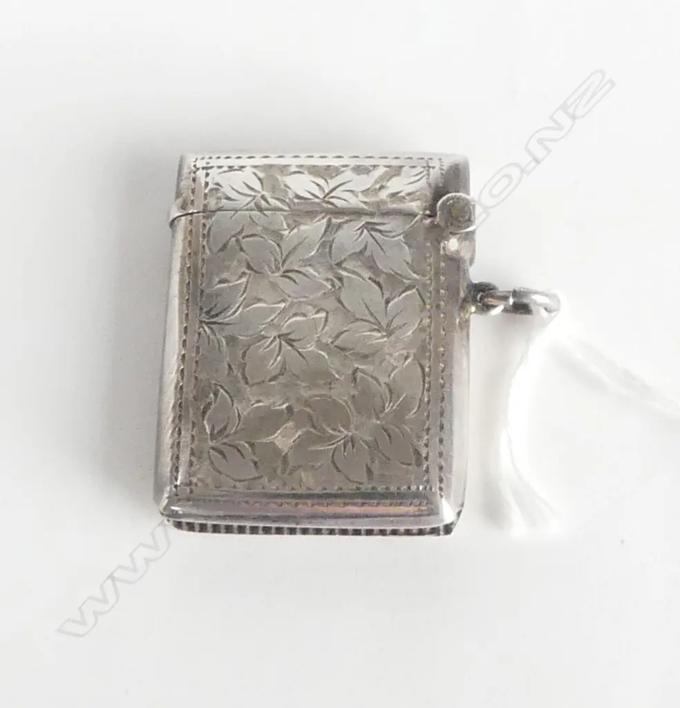 Birmingham 1909 SILVER ENGRAVED VESTA CASE with loop suspension 20gms Image 1++