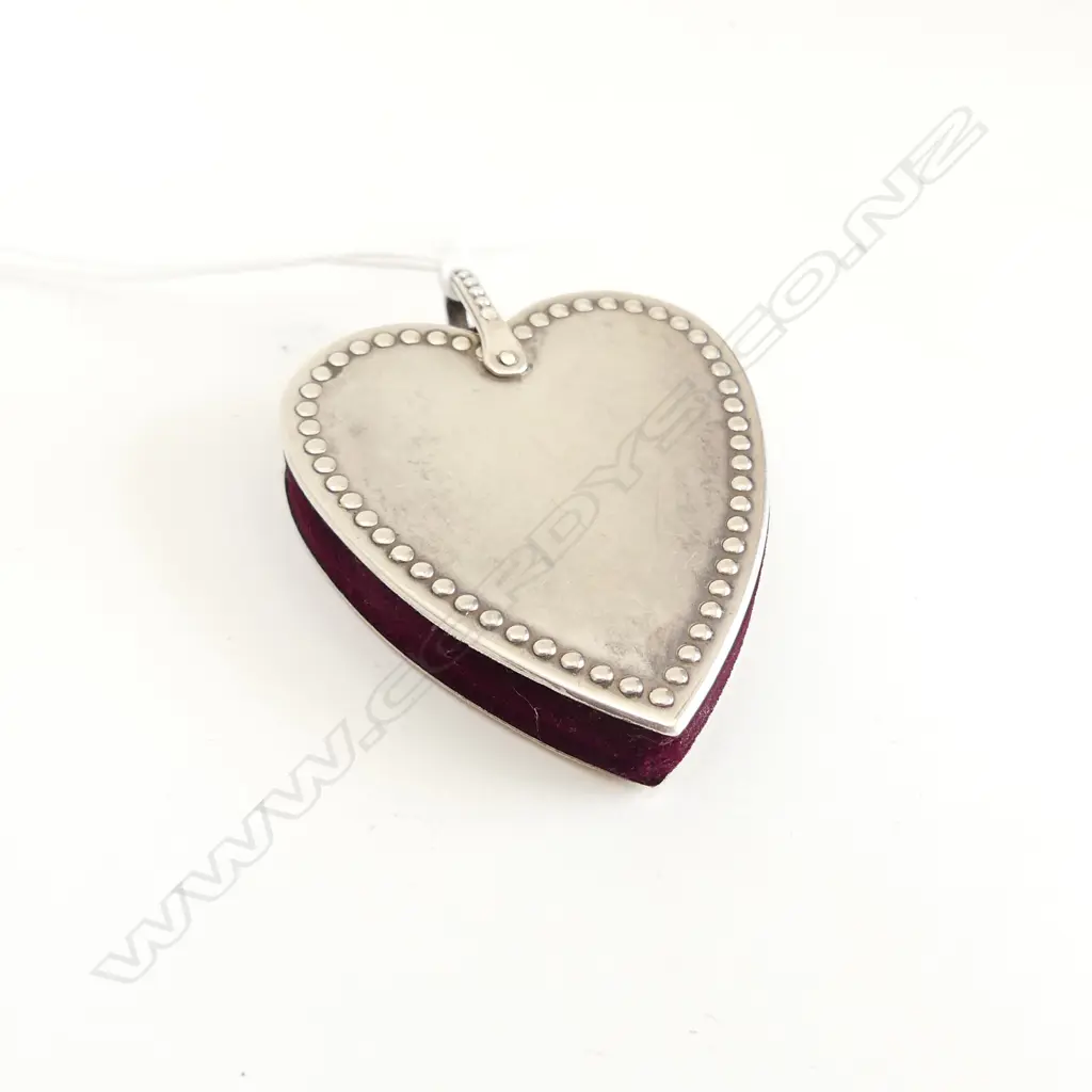 SILVER CHATELAINE STYLE PIN CUSHION, HEART SHAPED, BIRM '88, 19.90gm Image 1++