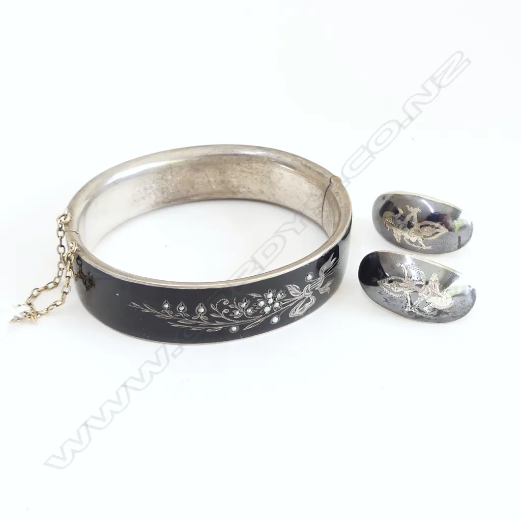 BLACK ENAMEL & SEED PEARL BANGLE (some wear to back) w. PR SIAMESE SILVER & ENAMEL EARINGS ; 41.90 grams Image 1++