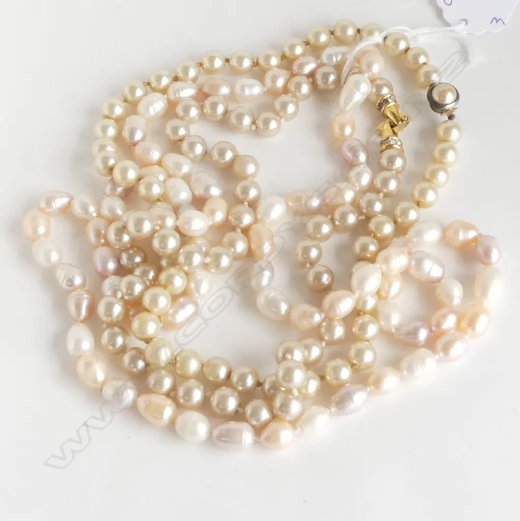 FRESH WATER PEARL NECKLACE w. 2 FAUX Image 1++
