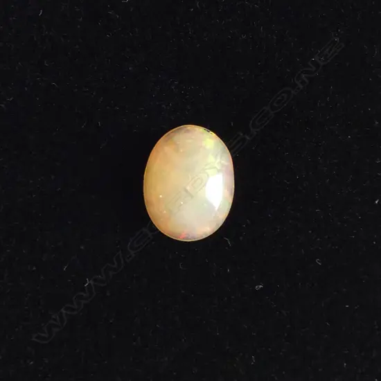 OPAL CABOCHON, 1.08ct