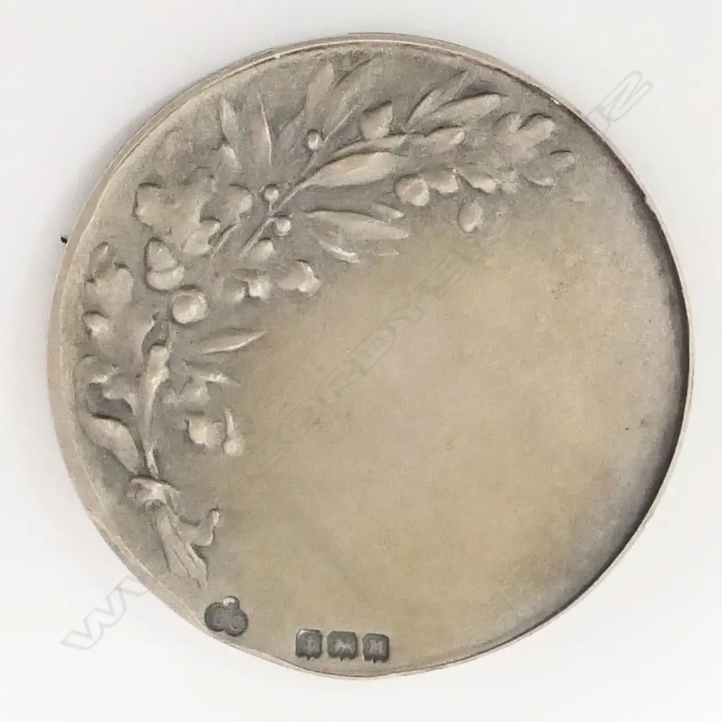 SILVER PRESENTAION MEDALLION 'PRO PATRIA ET IMPERIO' with soldier. no presentation engraving. Cased.24.5gms Birmingham Image 1++