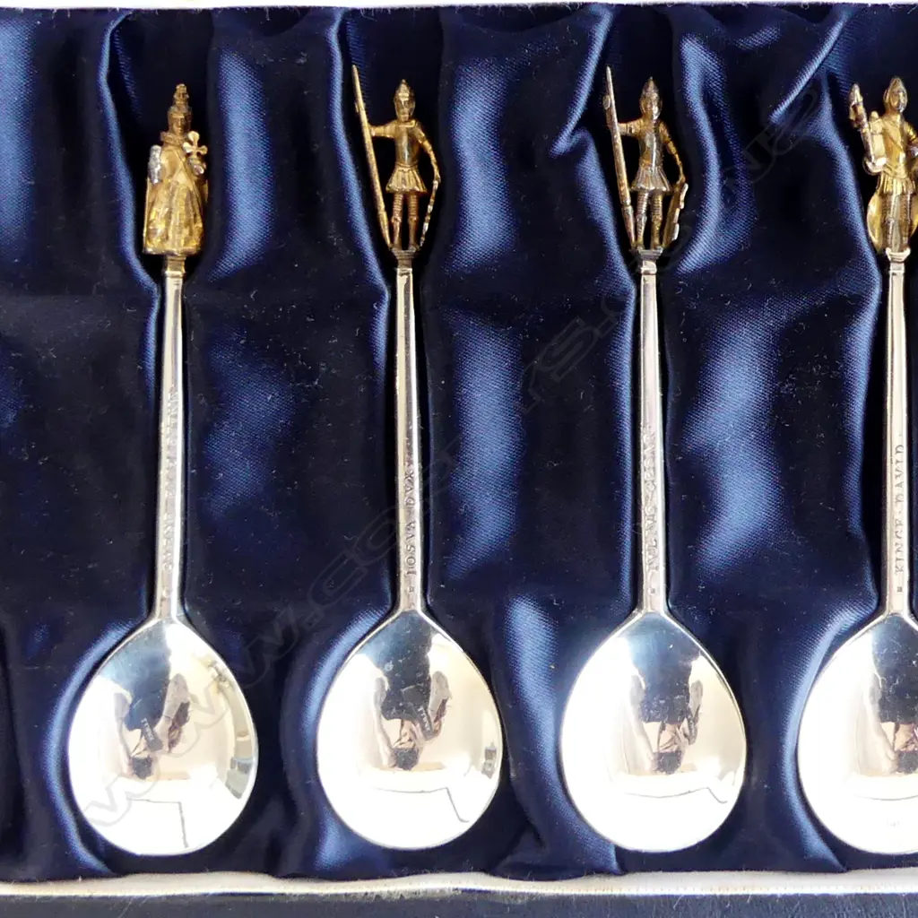 10 STERLING SILVER 'TICHBORNE CELEBRITIES' SPOONS, 258gms, CASED Image 1++