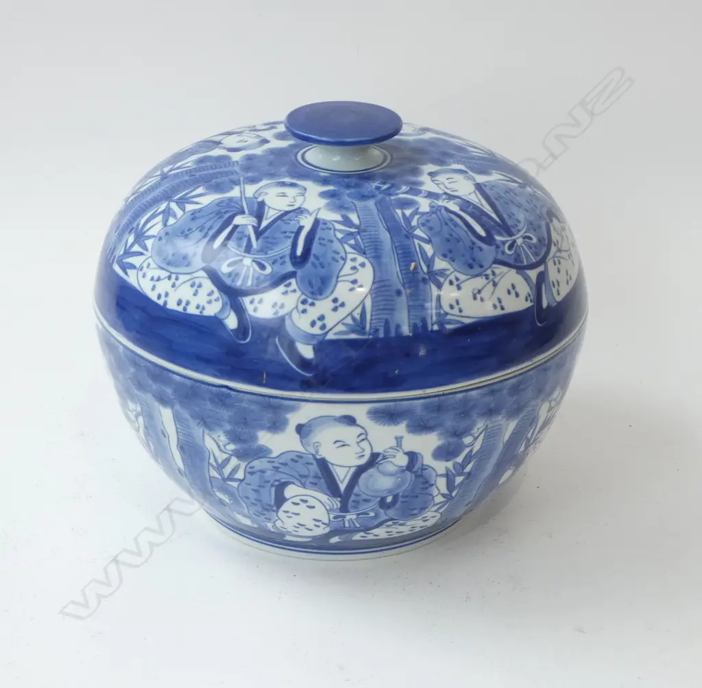 ORIENTAL BW LIDDED CONTAINER H.240 Dia.290mm Image 1++
