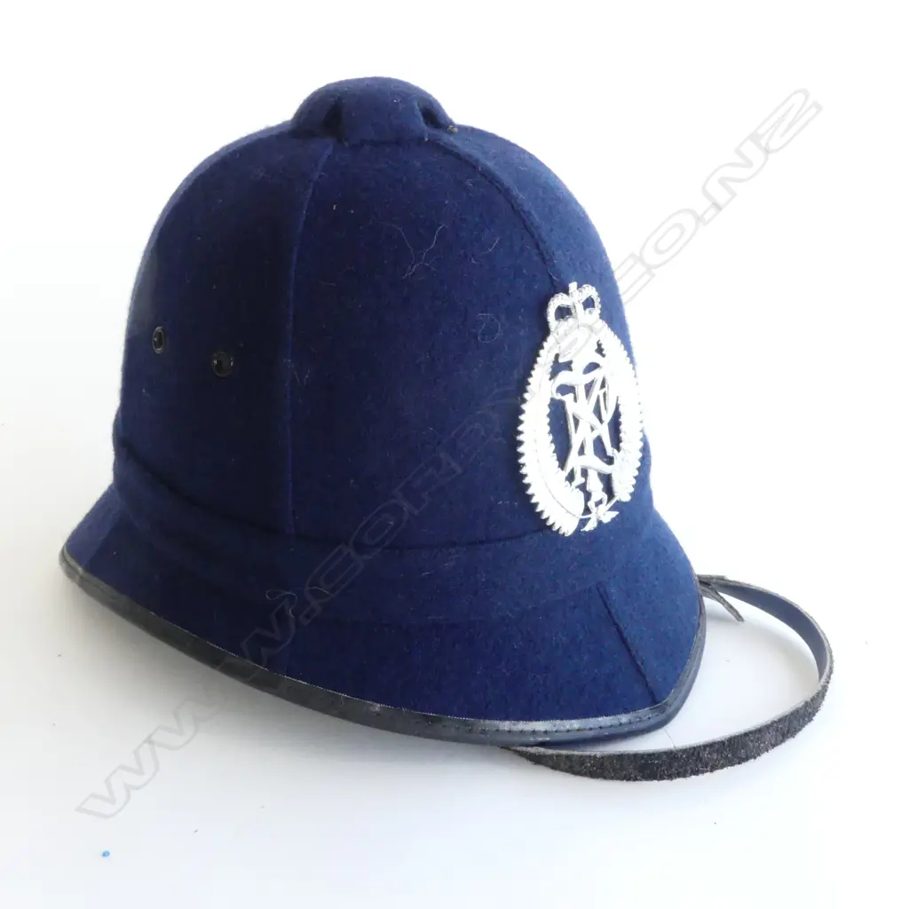 N.Z. POLICE HELMET; SIZE M Image 1++
