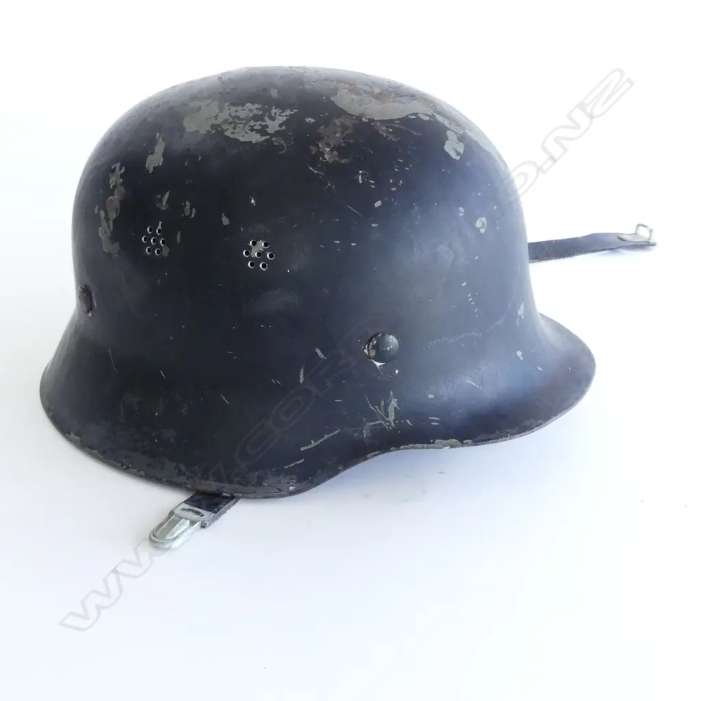 GERMAN WWII HELMET  Image 1++