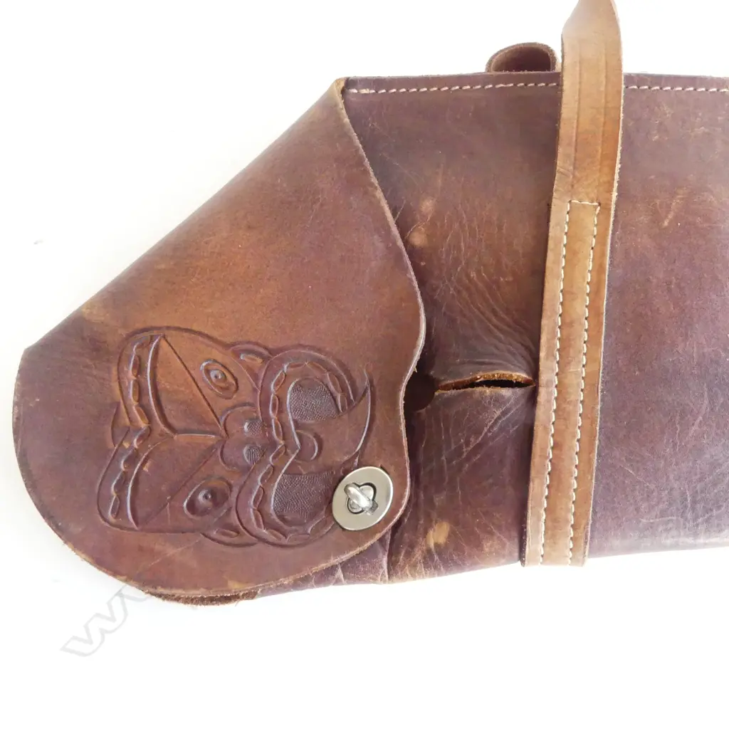 LEATHER GUN CARRY CASE w. EMBOSSED WHEKU L.950mm Image 1++