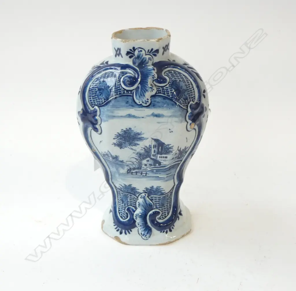 ANTIQUE DELFT VASE (C.1765?) H.200mm Image 1++