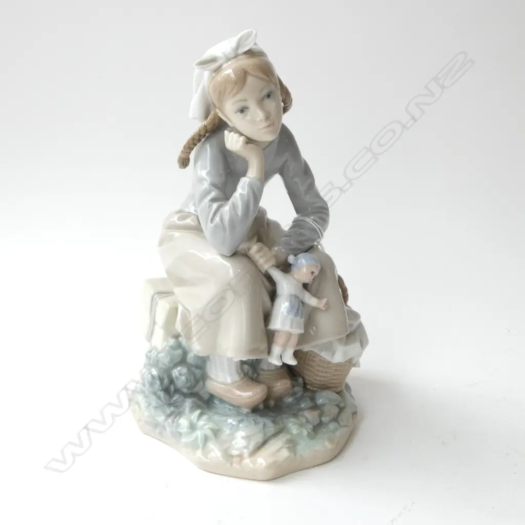 LLADRO FIGURINE H.220mm Image 1++
