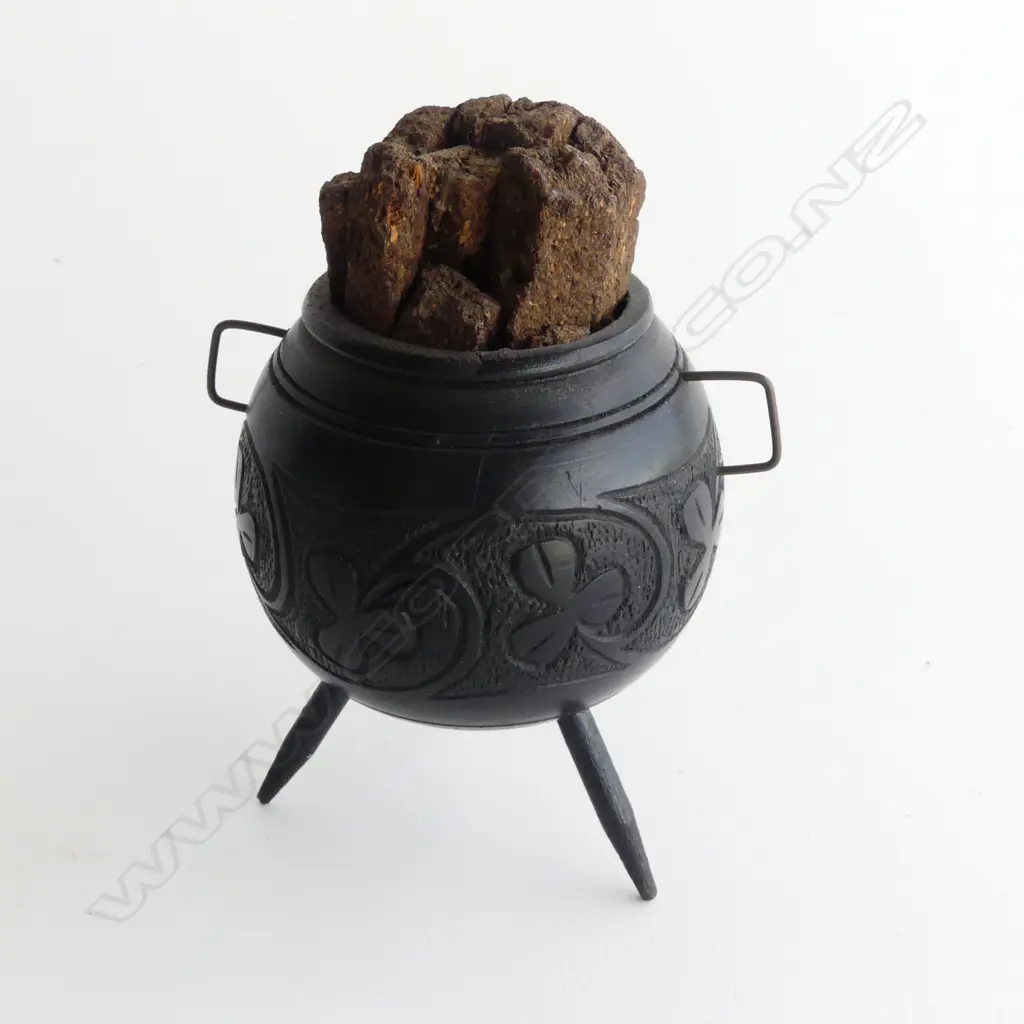 IRISH BOG OAK carved SMALL CAULDRON w bog oak 'firewood' Image 1++