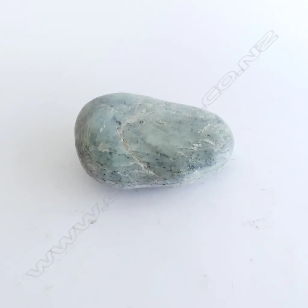 PALE GRN POUNAMU STONE L.160 x 140mm Image 1++