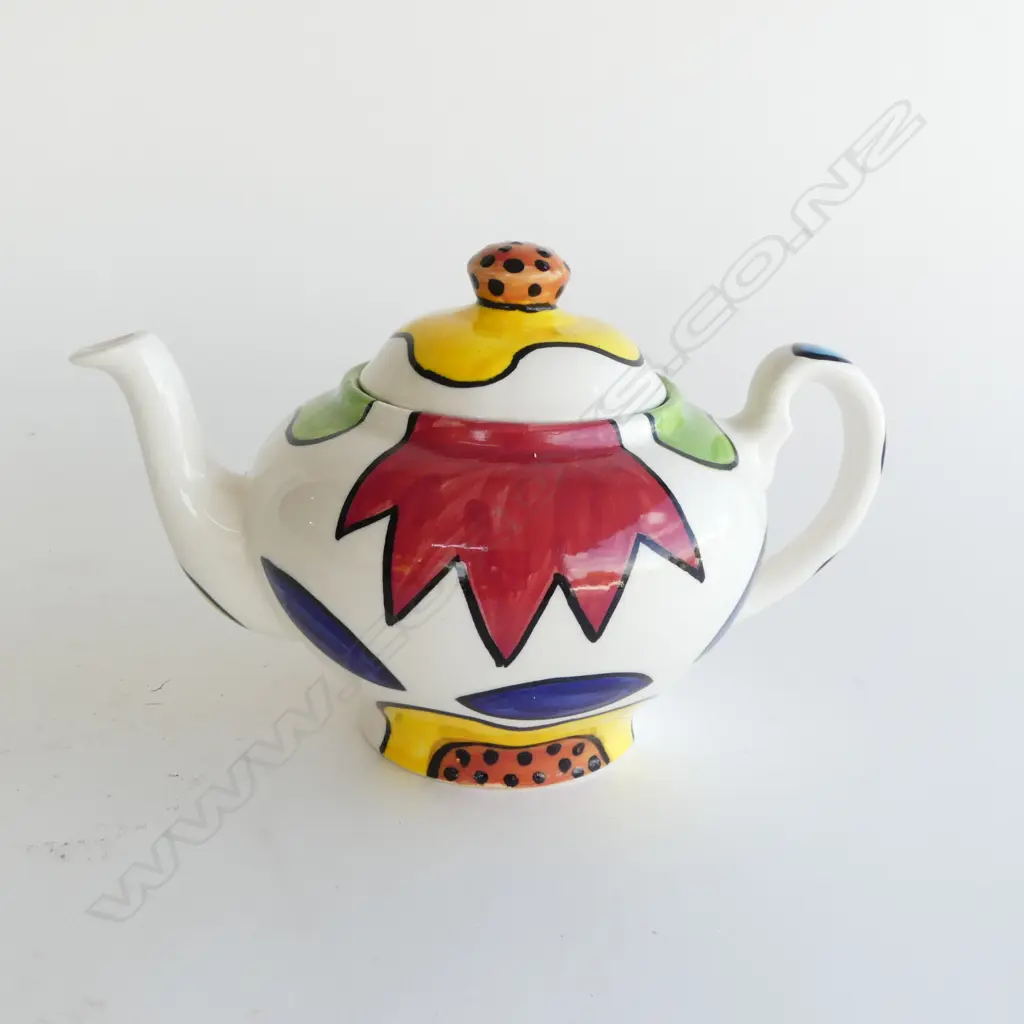 CHRISTINE HARRIS BRIGHTLY GLAZED TEAPOT  Image 1++