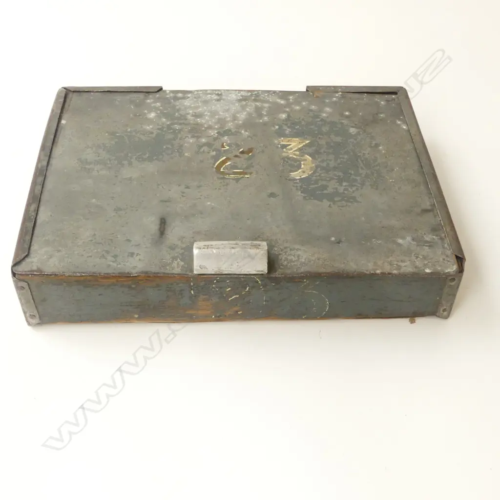 VINTAGE TRAM CASH BOX Image 1++