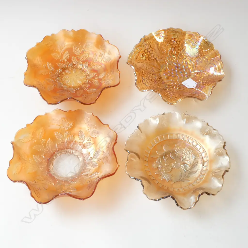FOUR CARNIVAL GLASS FANCY BOWLS, D.210MM-230MM Image 1++