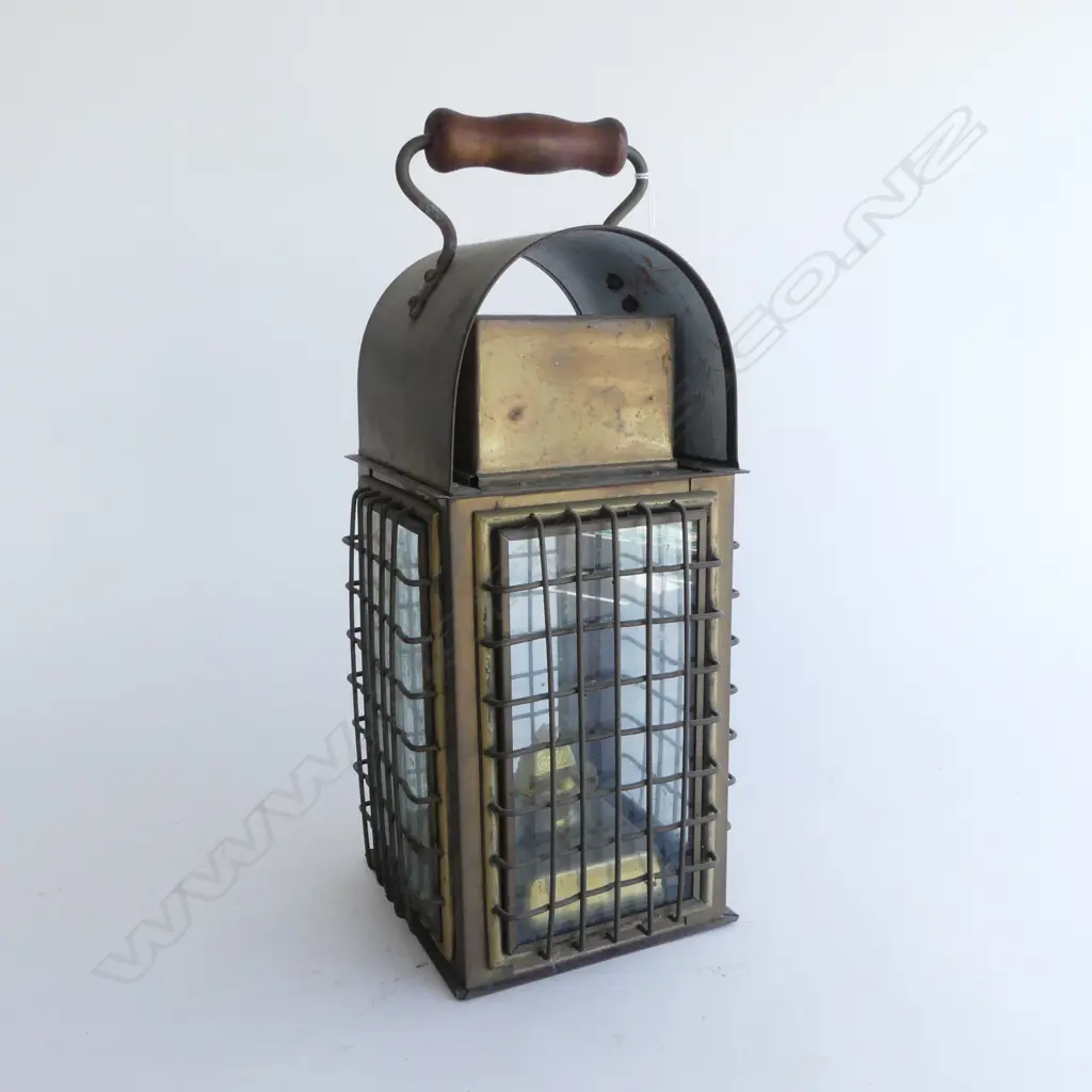 BRASS  OUTDOOR  HAND HELD KERO LAMP  H370MM Image 1++