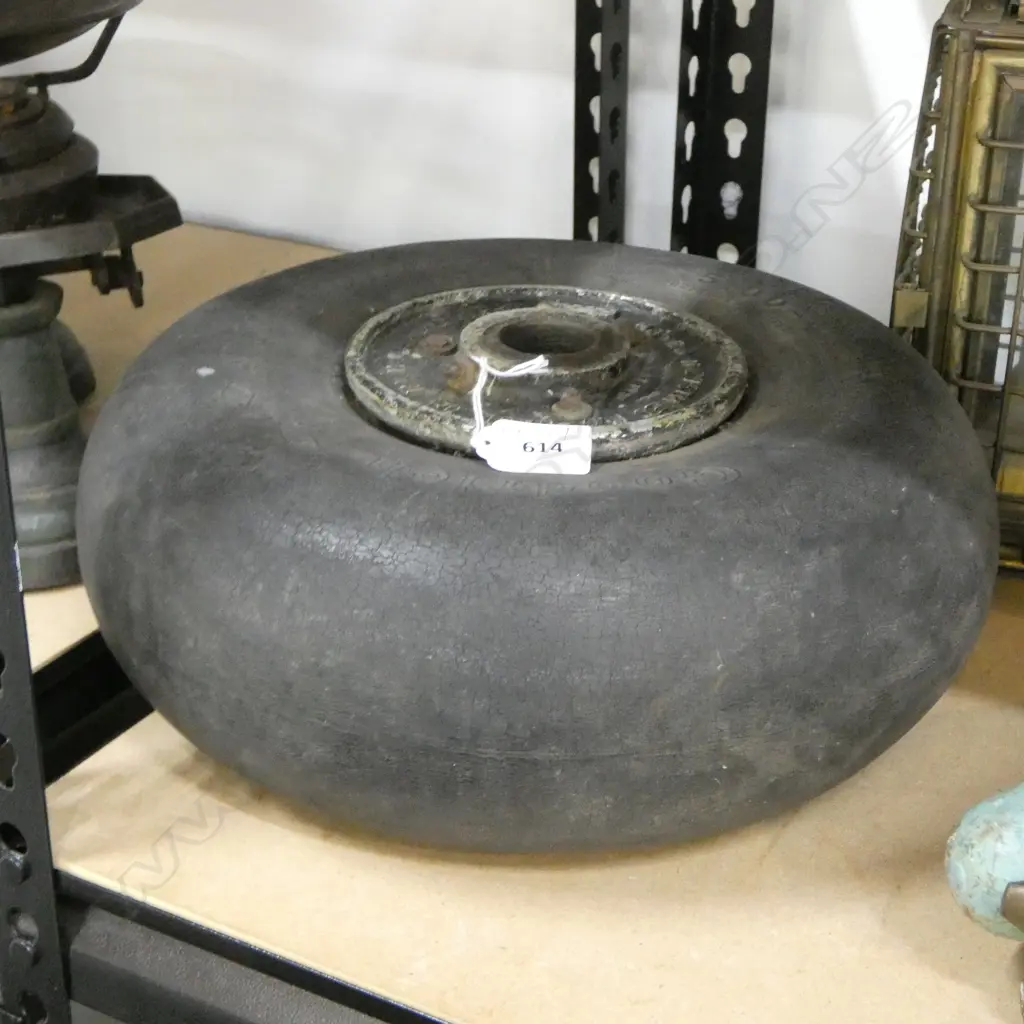 WWII SPITFIRE WHEEL 310mm dIa Image 1++