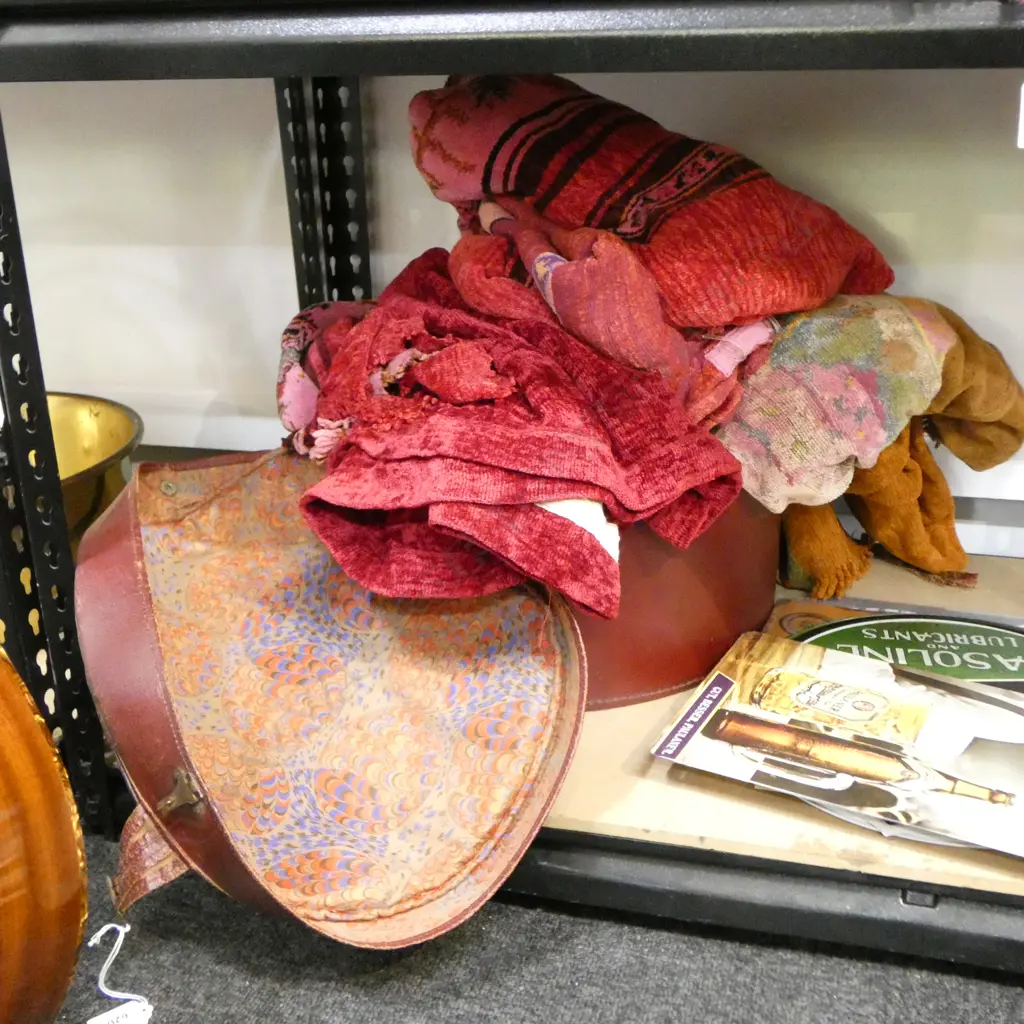 HAT BOX + ASST. FABRICS Image 1++