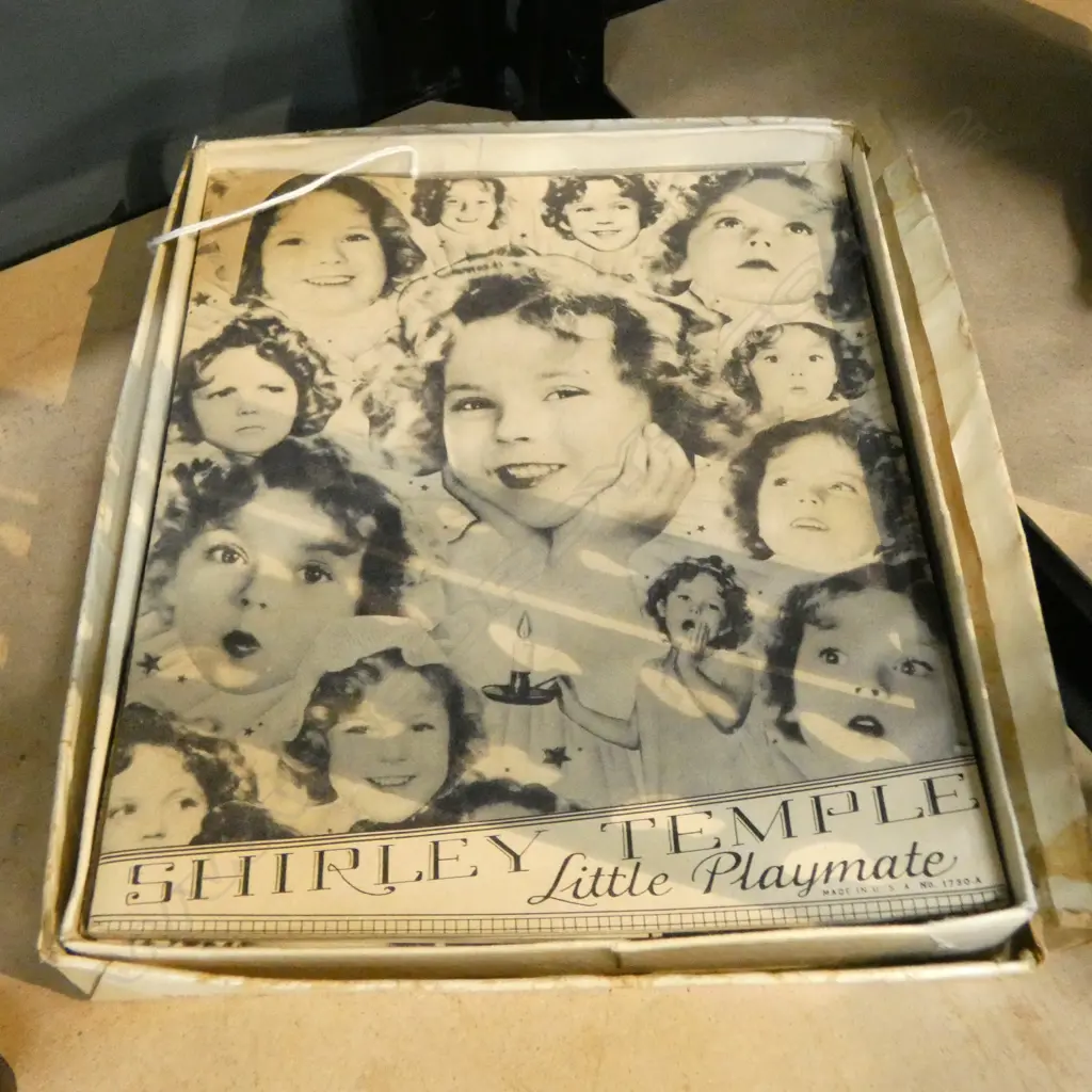 5 SHIRLEY TEMPLE BOOKS w. BOX  Image 1++