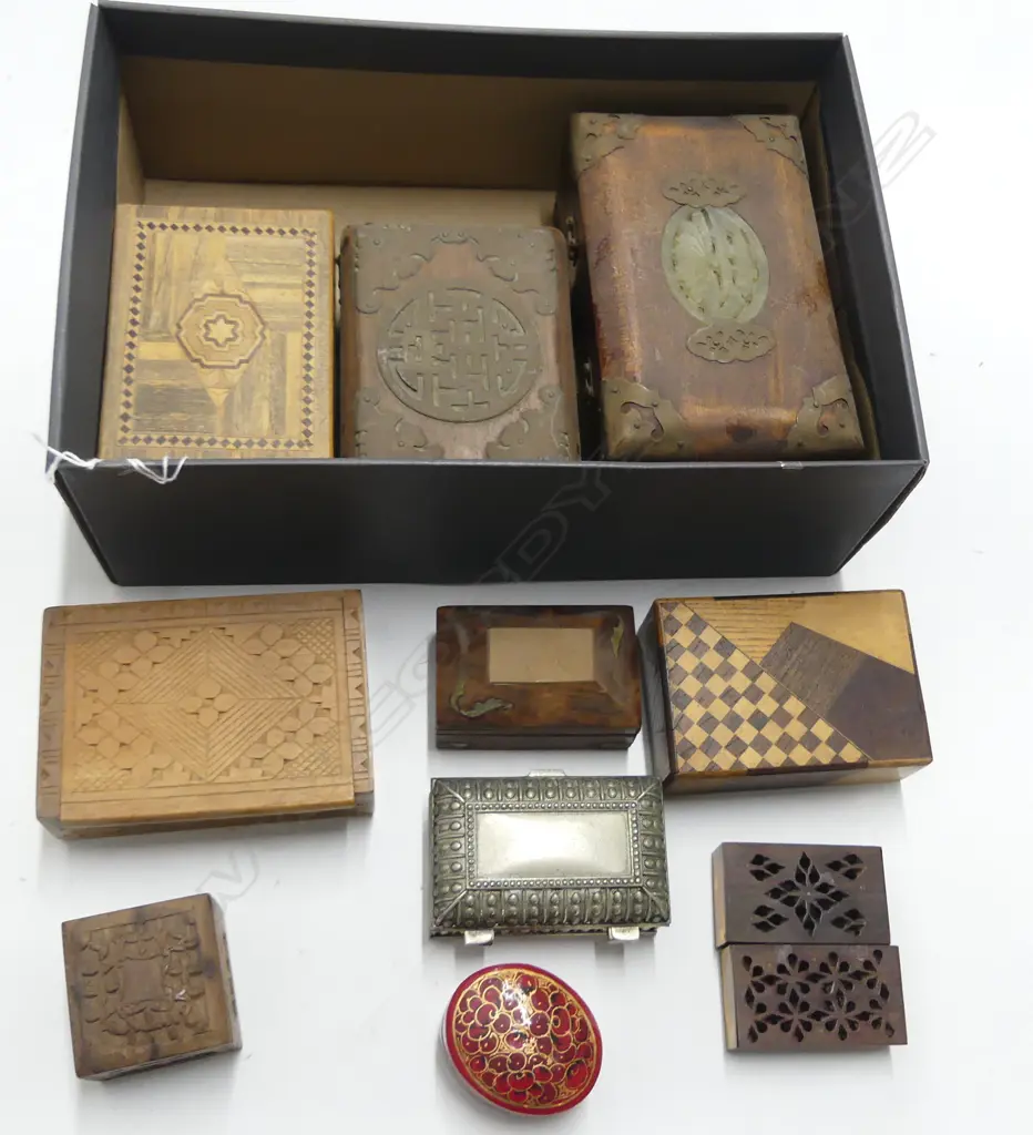 COLLECTION OF 12  TRINKET BOXES Image 1++