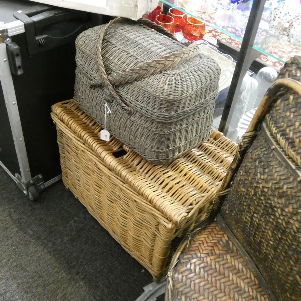 2 WOVEN FISHING CREEL BASKETS W.520mm Image 1++