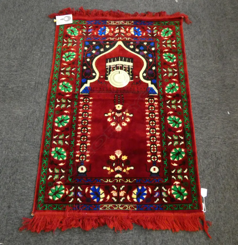 MACHINED PRAYER RUG  Image 1++