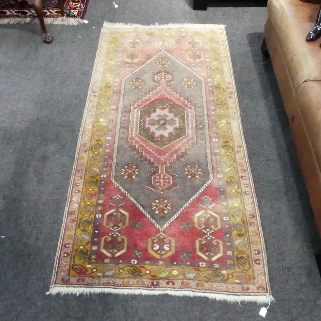 HAND KNOTTED ALL WOOL RUG 2000x1000mm Image 1++