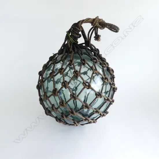 GLASS FISHING FLOAT W. NETTING Dia. 350mm