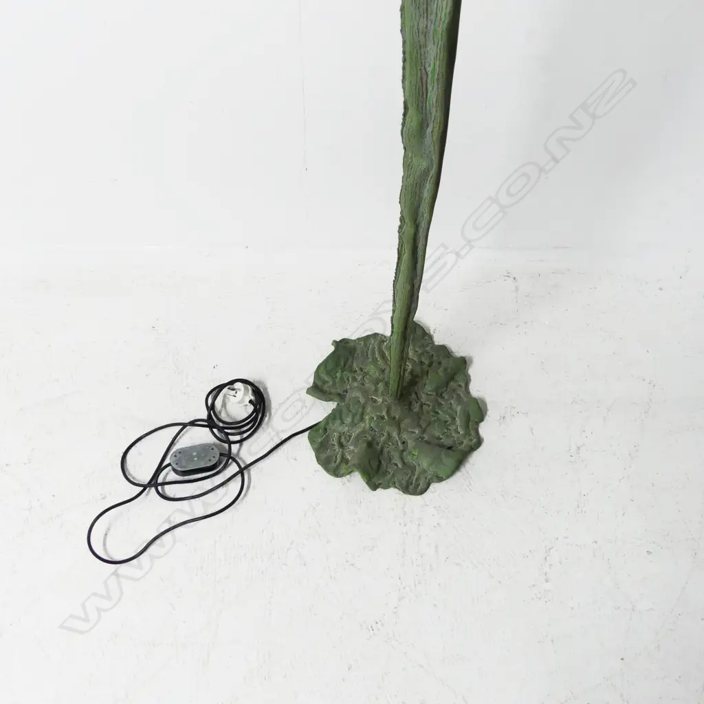CONTEMPORARY FLOOR LAMP (GLASS SHADE AF) H.1800mm Image 1++