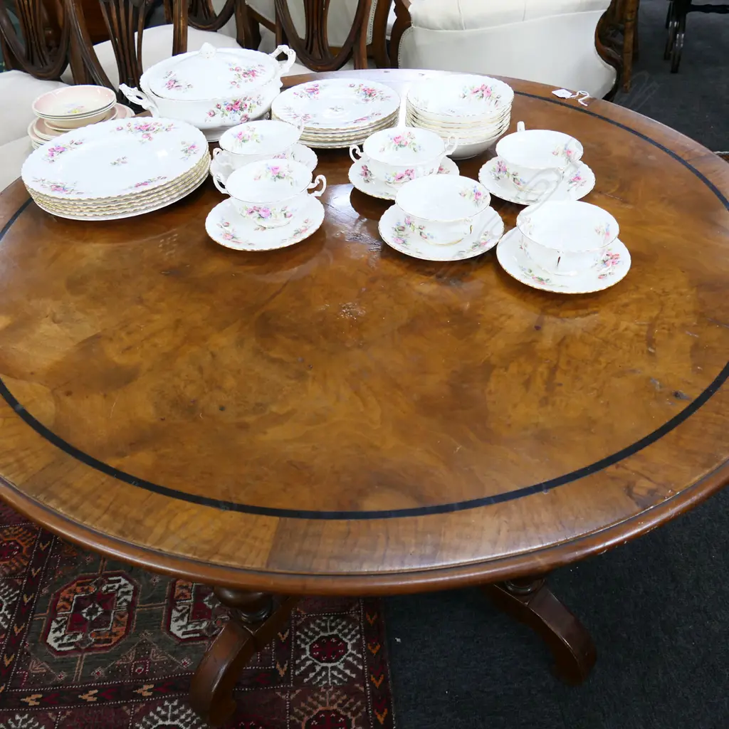 VICTORIAN DINING TABLE 1130mm dia Image 1++