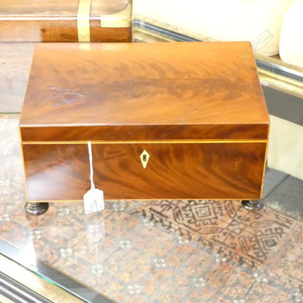 MAHOGANY JEWELLERY BOX w. INLAID IVORY ESCUTCHEON 290x200x125mm Image 1++