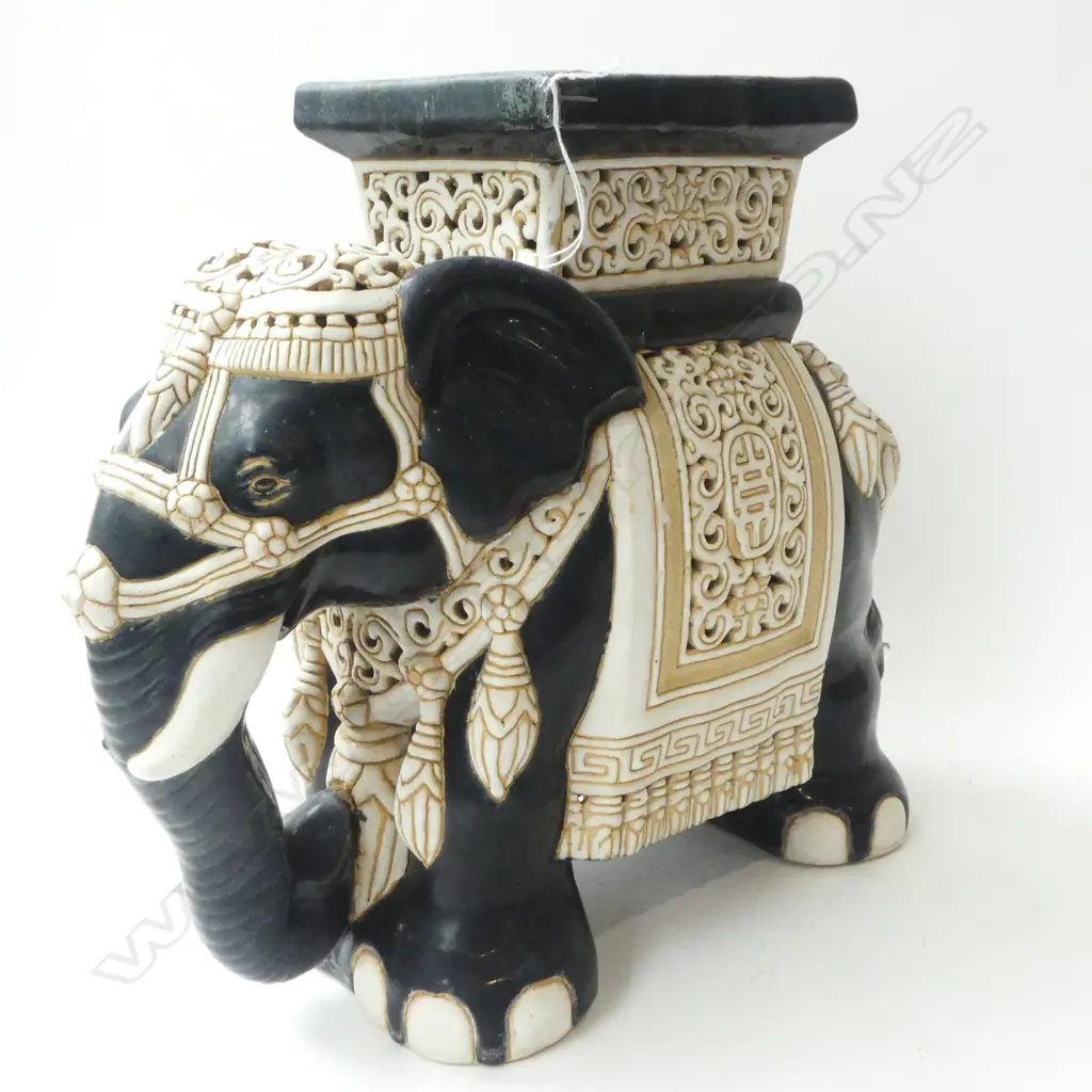 BLACK & WHITE CERAMIC ELEPHANT H.395mm Image 1++