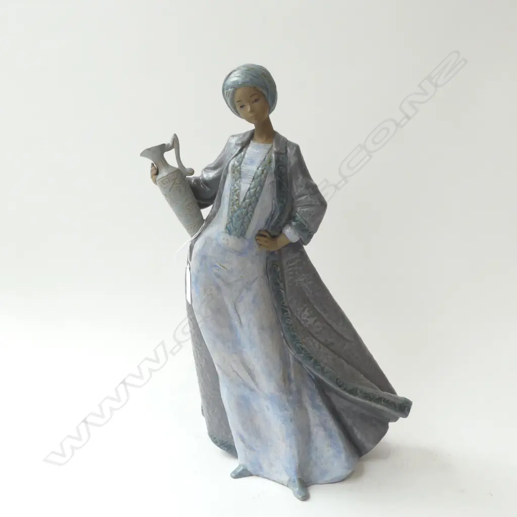 LLADRO #2439 'WATERS OF THE OASIS H.400mm Image 1++