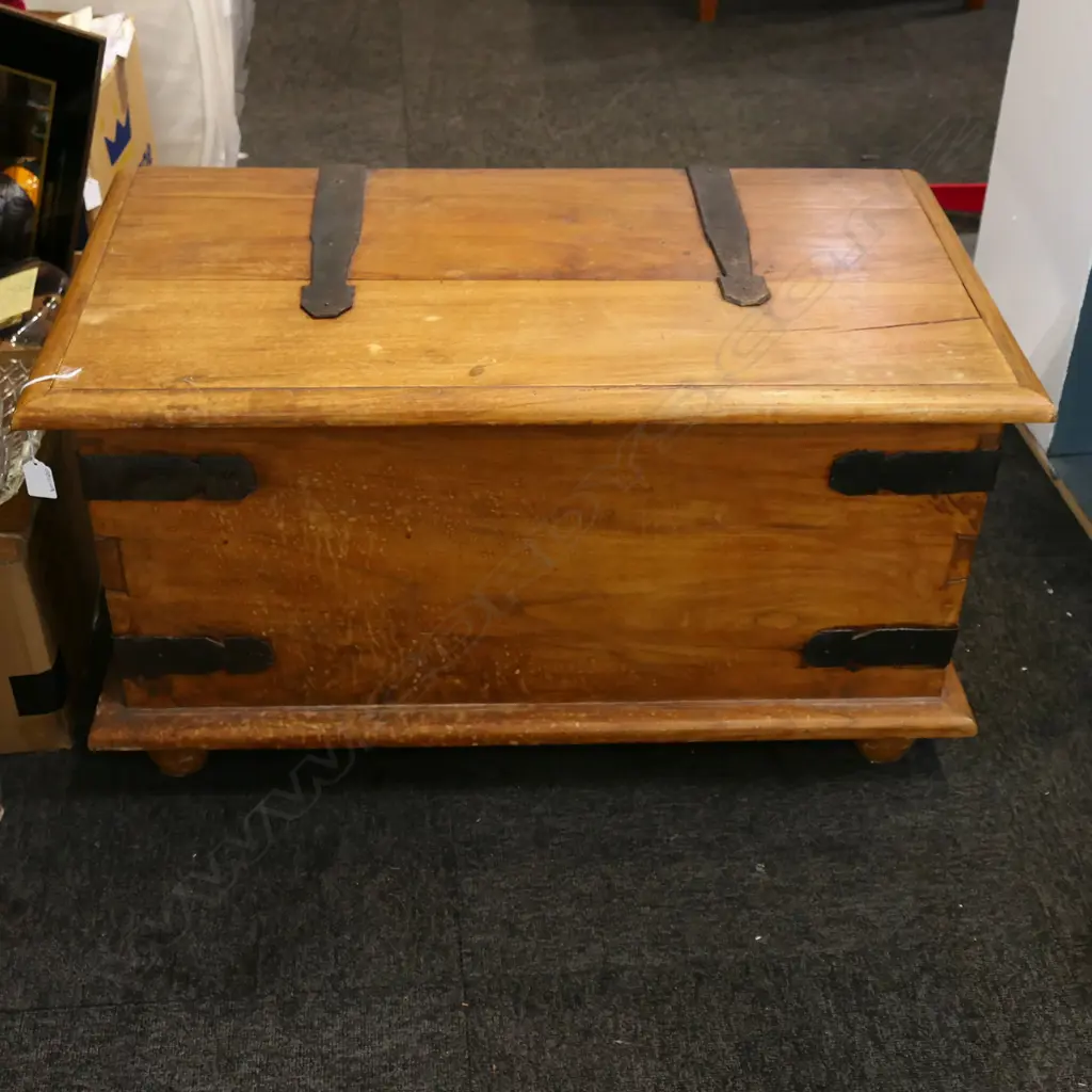 WOODEN CHEST 800x450x430mm Image 1++