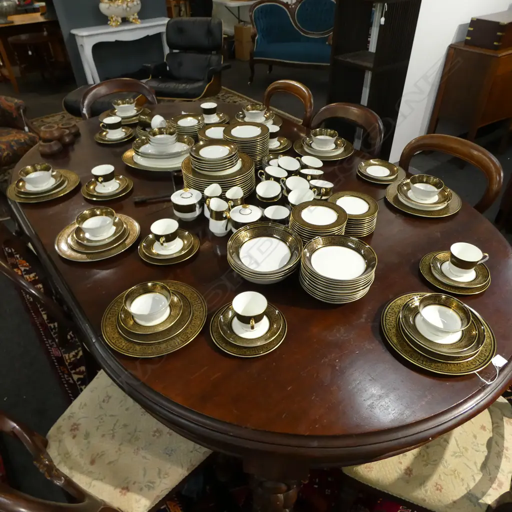 LG MIKASA 'MOUNT HOLYOKE' DINNER SERVICE... Image 1++
