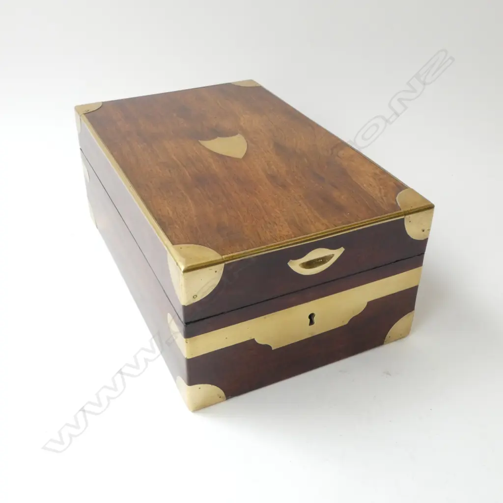 BRASS BOUND GENTLEMANS VALET BOX 200x320x130mm Image 1++