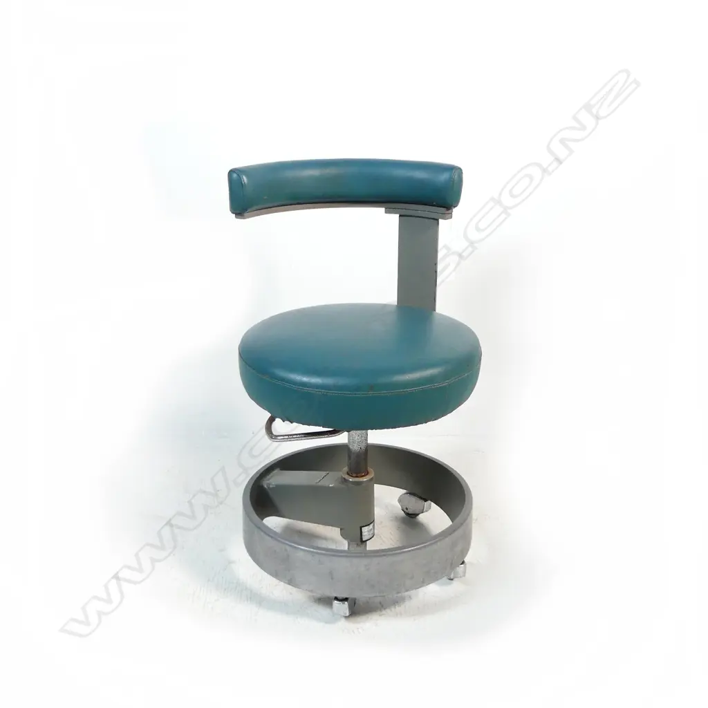 EBOS DENTAL CHAIR, INDUSTRIAL STYLE MISSING ON WHEEL Image 1++