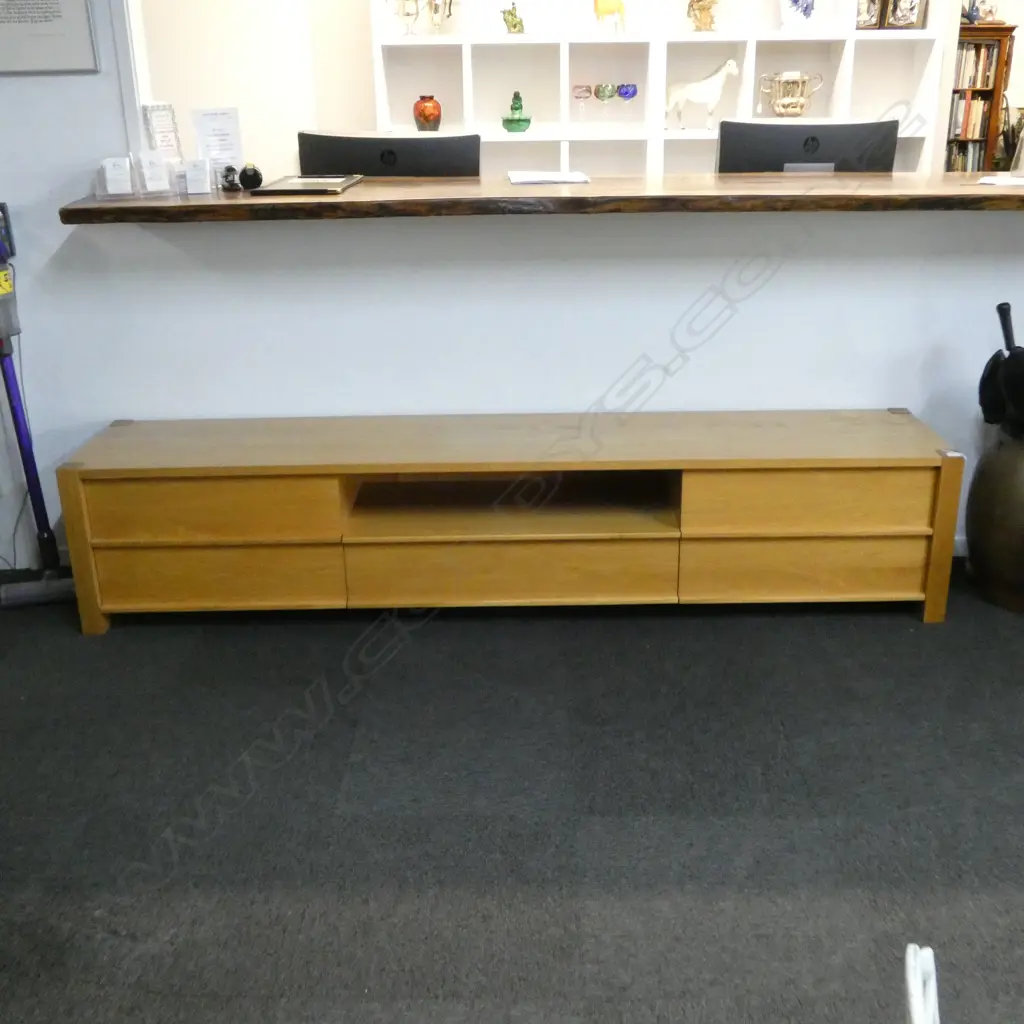MODERN SIDE BOARD 2390x480x480mm Image 1++