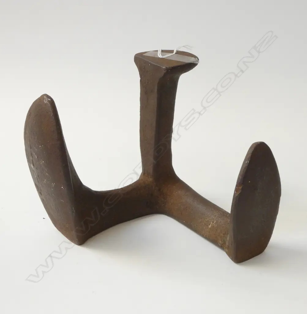 CAST IRON SHOE MAKERS LAST H.170mm Image 1++